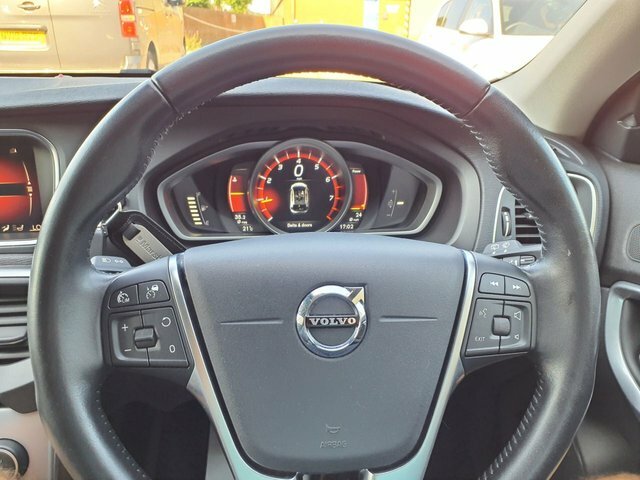 Volvo V40 Volvo V40 R Design Pro Blue #12