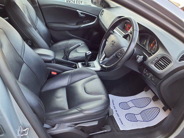 Volvo V40 Volvo V40 R Design Pro Blue #11