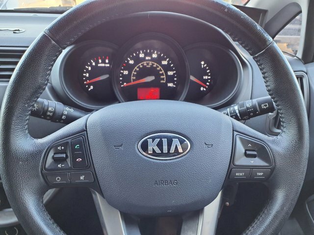 Kia RIO Hatchback 1.25 2 Euro 5 201262 White #12