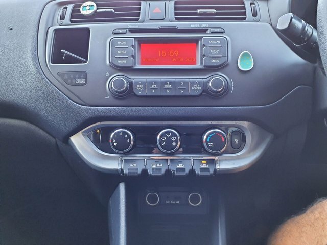 Kia RIO Hatchback 1.25 2 Euro 5 201262 White #14
