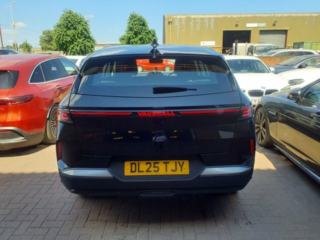 Vauxhall Grandland 1.2 Design Suv Hybrid E-dct Euro 6 S S DL25TJY Black #6