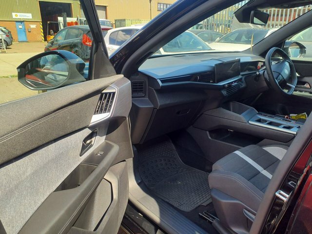 Vauxhall Grandland 1.2 Design Suv Hybrid E-dct Euro 6 S S DL25TJY Black #4