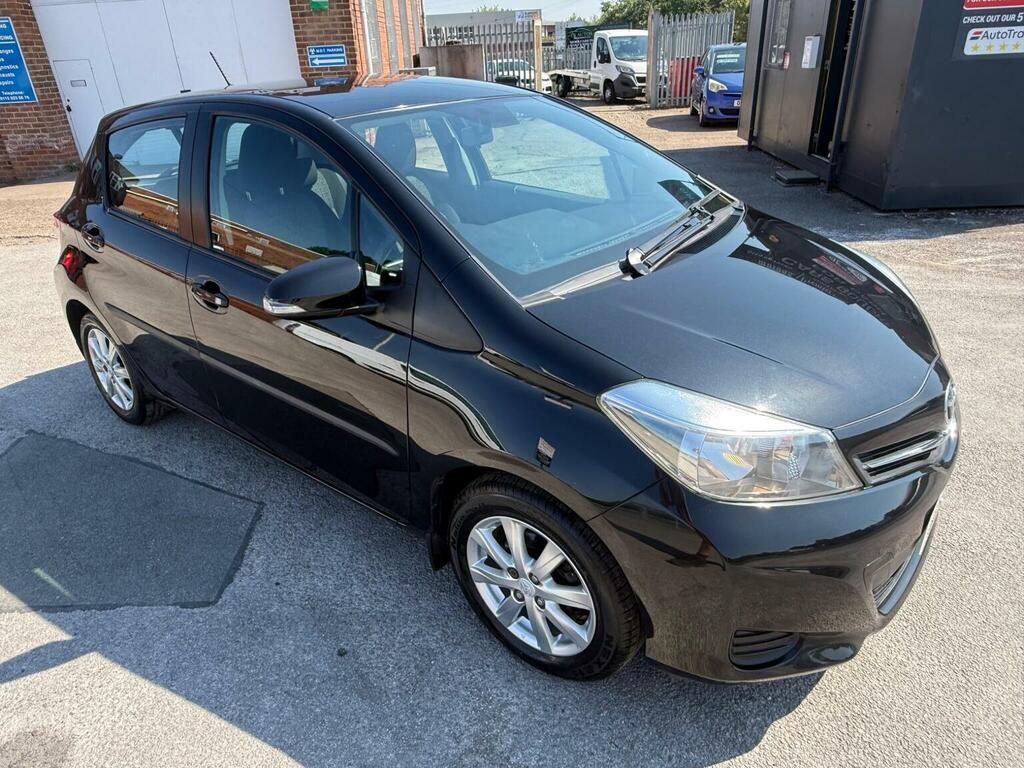 Toyota Yaris 1.33 Dual Vvt-i Tr Euro 5 Black #3