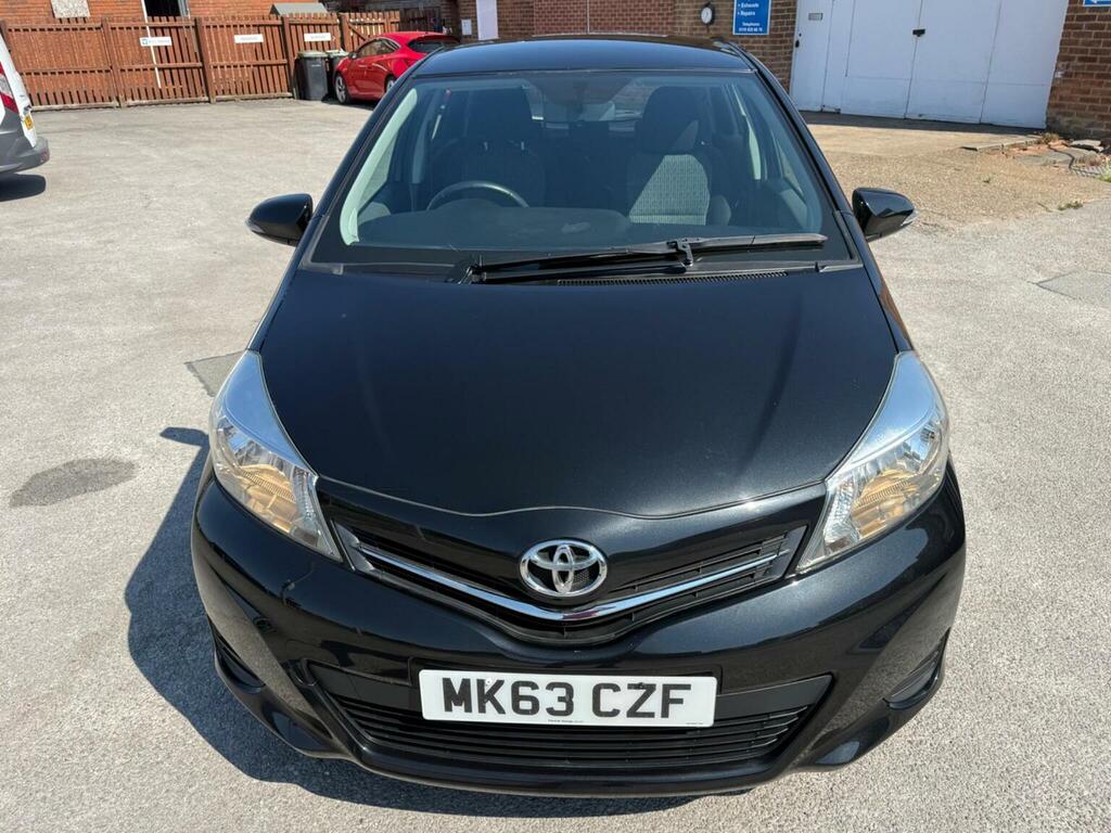 Toyota Yaris 1.33 Dual Vvt-i Tr Euro 5 Black #2