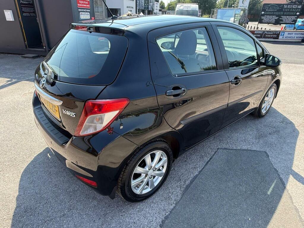 Toyota Yaris 1.33 Dual Vvt-i Tr Euro 5 Black #4