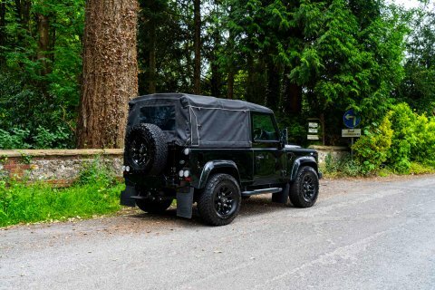 Land Rover Defender 90 Td Soft Top Black