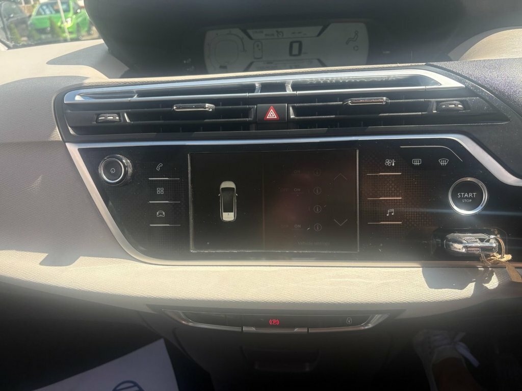 Citroen Grand C4 Picasso 1.6 Bluehdi Flair Black #12