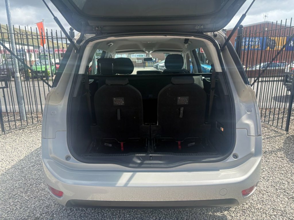 Citroen Grand C4 Picasso 1.6 Bluehdi Flair Black #10