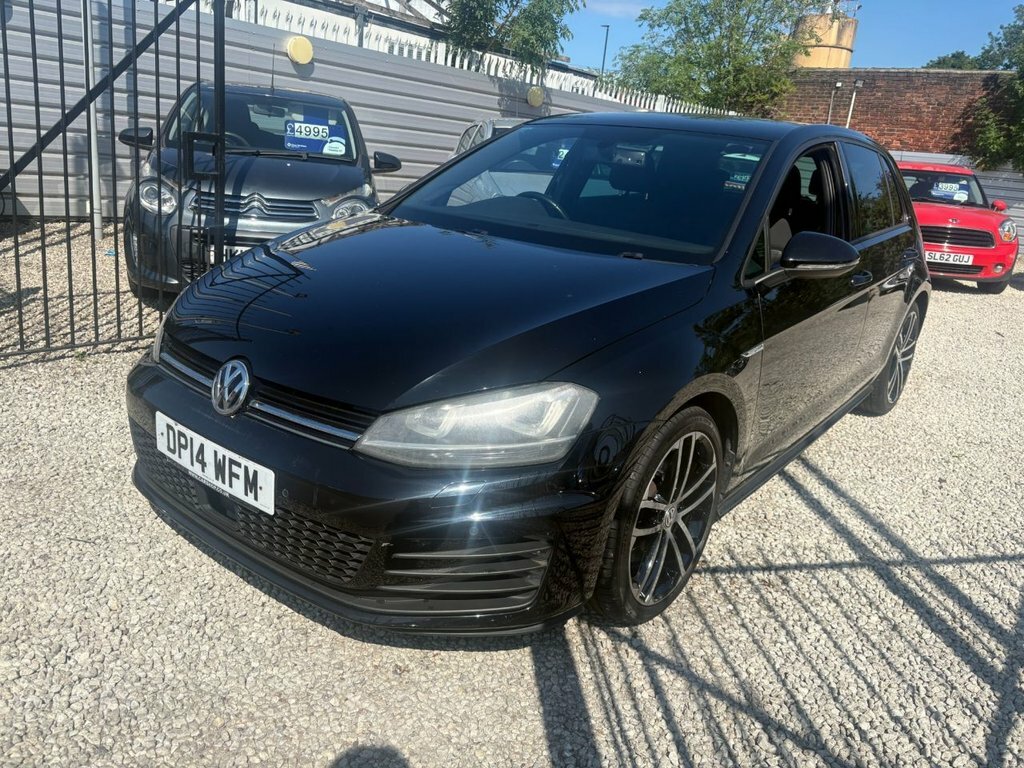 Volkswagen Golf 2L Gtd Black #3