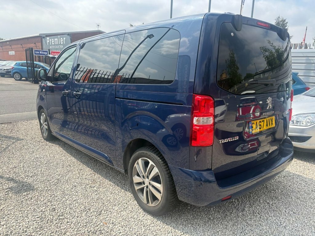 Peugeot Traveller 2L Allure Blue #4