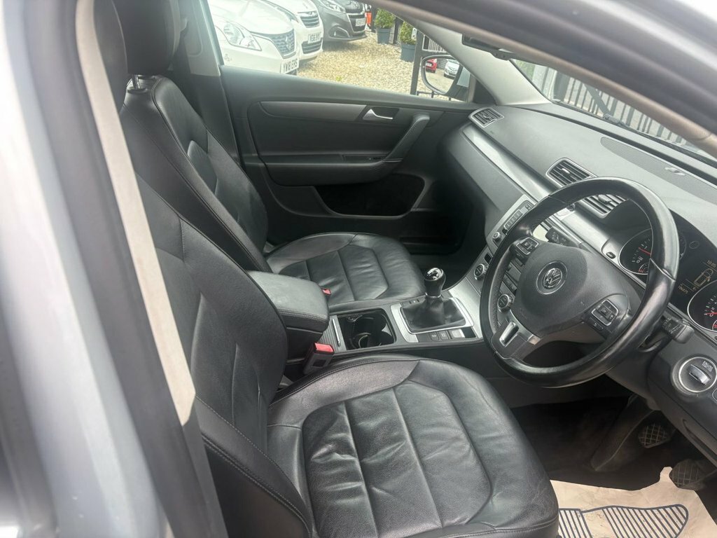 Volkswagen Passat 2.0 Tdi Bluemotion Tech Executive Ss Silver #8