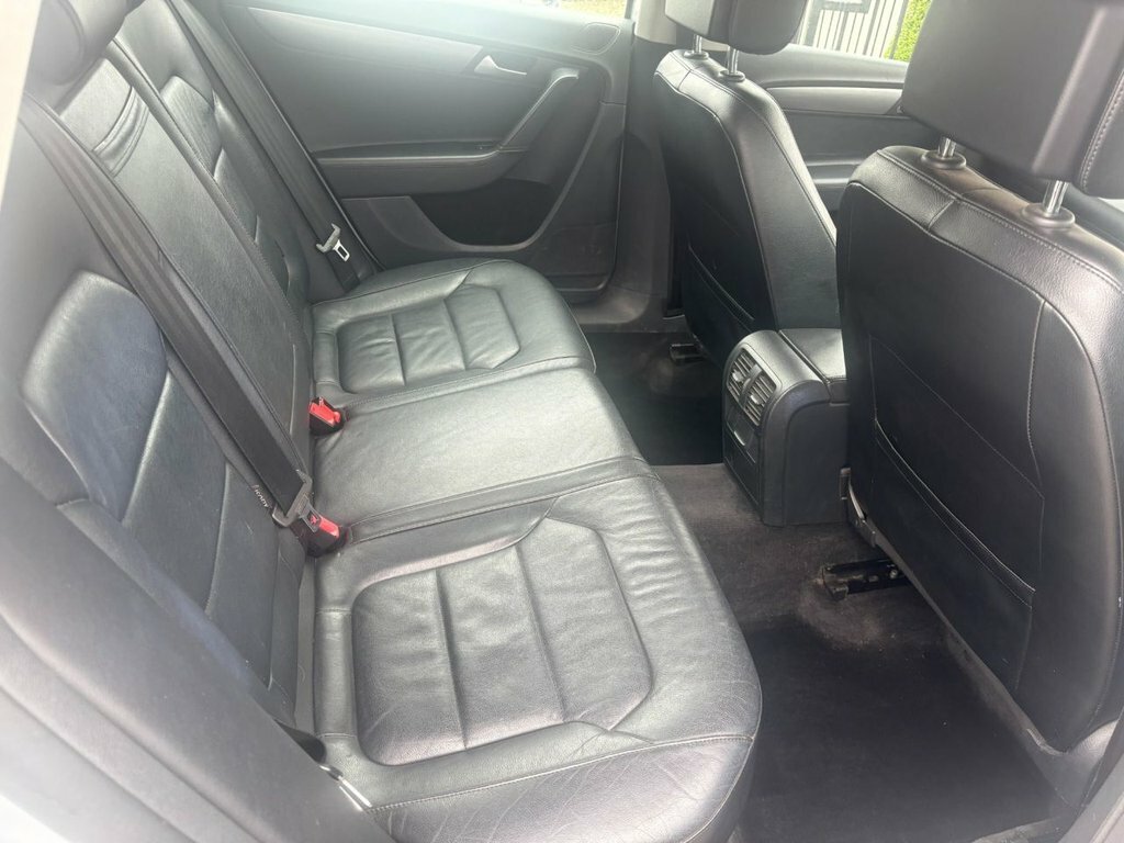 Volkswagen Passat 2.0 Tdi Bluemotion Tech Executive Ss Silver #15