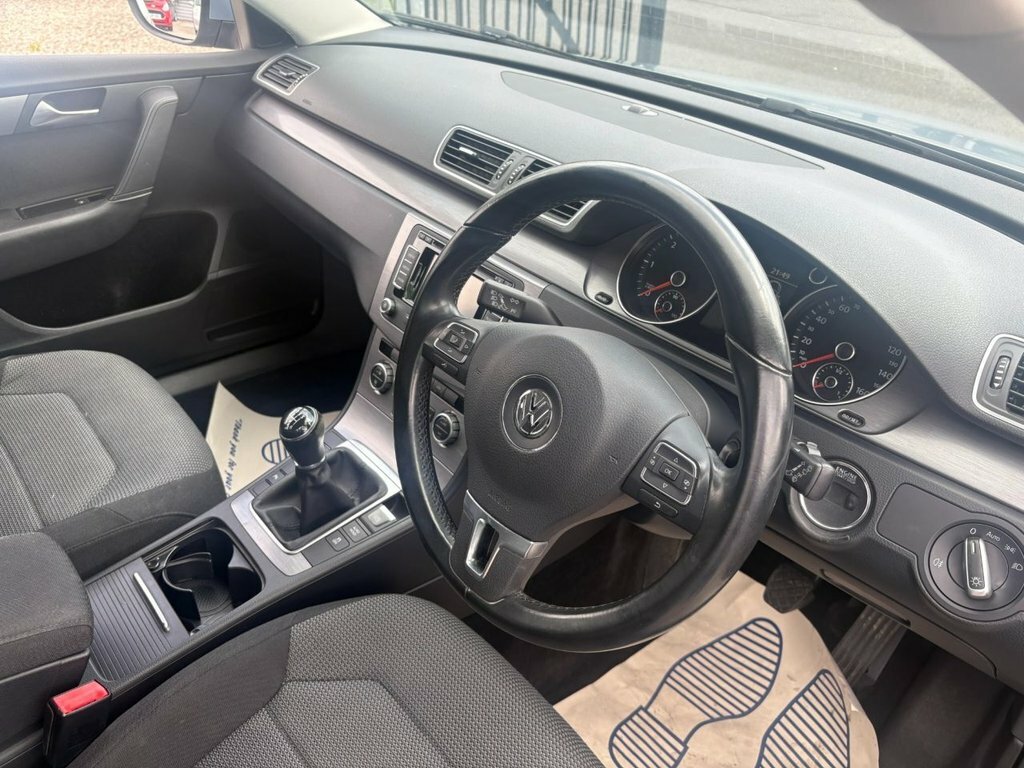 Volkswagen Passat 1.6 Executive Tdi Bluemotion Silver #11