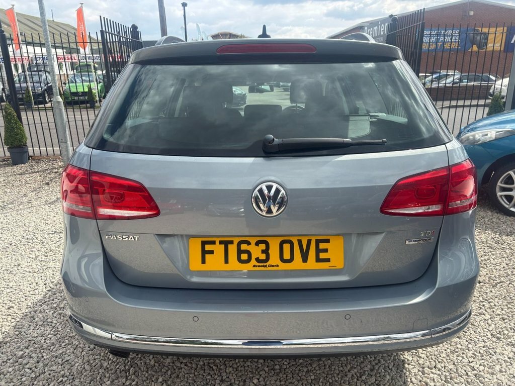 Volkswagen Passat 1.6L Highline Grey #5