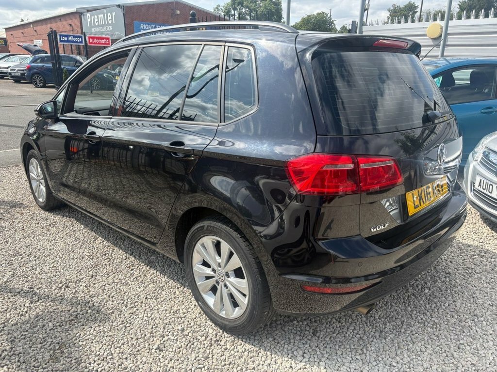 Volkswagen Golf SV 1.6L Se Black #4
