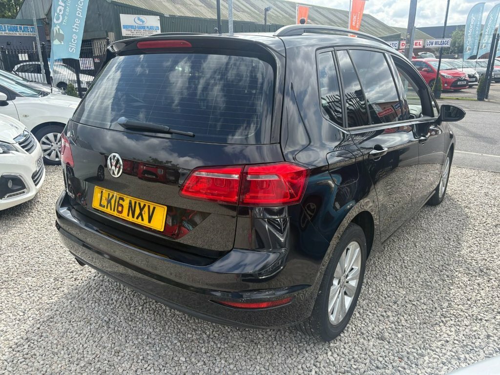 Volkswagen Golf SV 1.6L Se Black #6