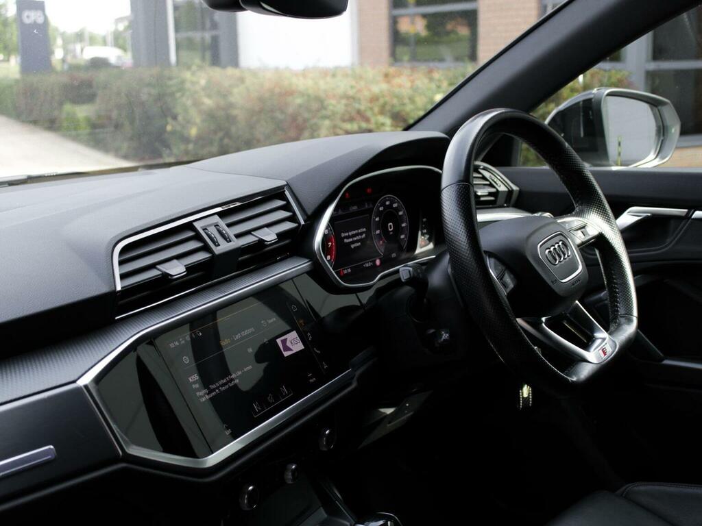 Audi Q3 Suv 1.5 Tfsi Cod 35 Edition 1 Sportback S Tronic E LT70HLK White #3