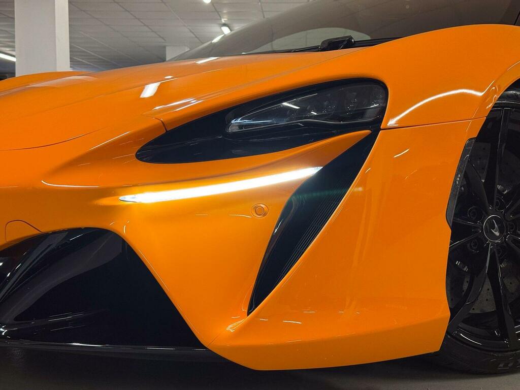 McLaren Artura Semi Automatic Silver #27