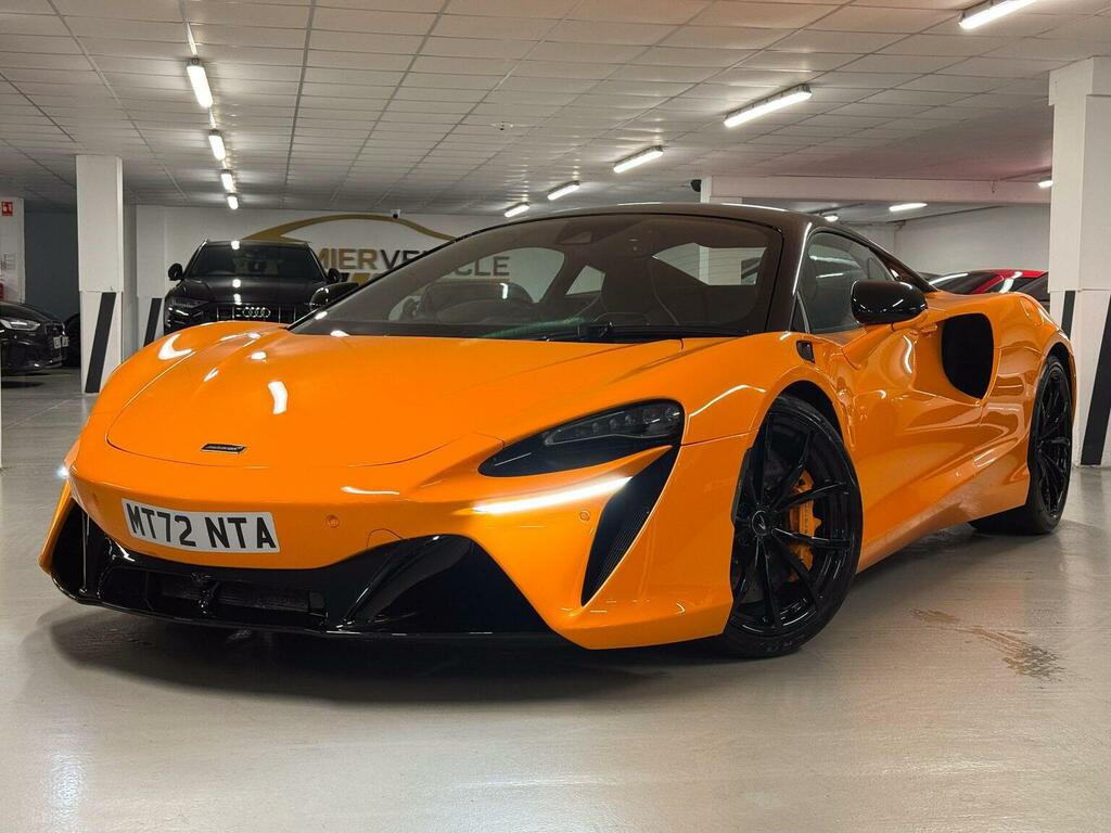 McLaren Artura Semi Automatic Silver #22