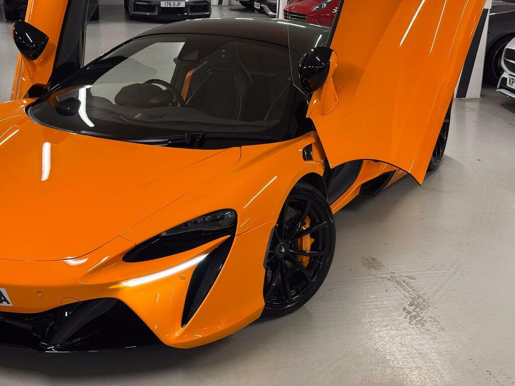 McLaren Artura Semi Automatic Silver #52