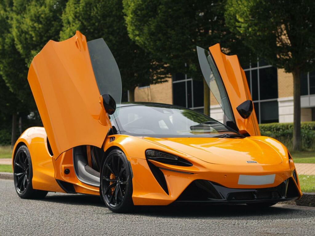McLaren Artura Semi Automatic Silver #7