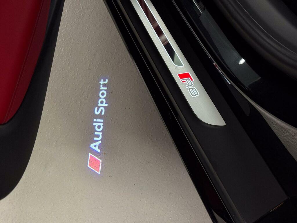 Audi R8 5.2L Performance Edition Black #40