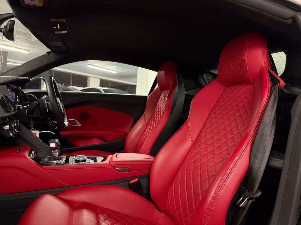 Audi R8 5.2L Performance Edition Black #43