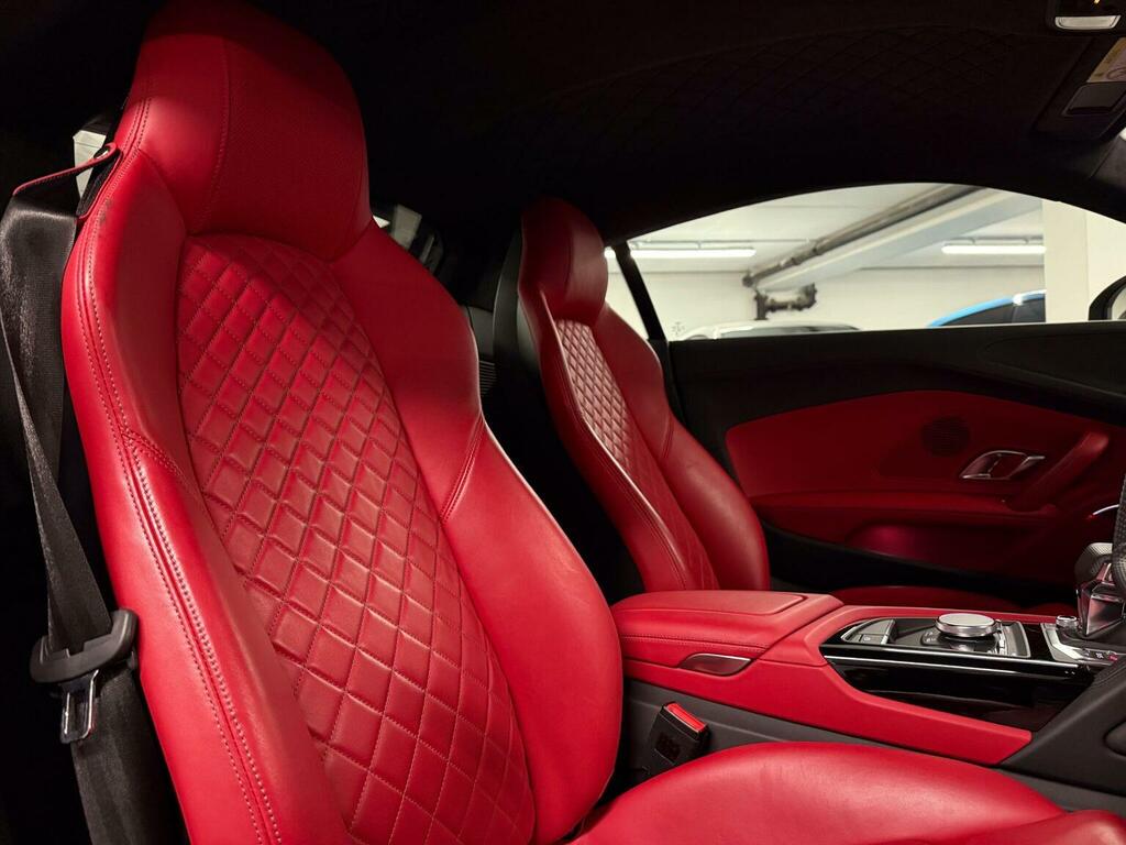 Audi R8 5.2L Performance Edition Black #28