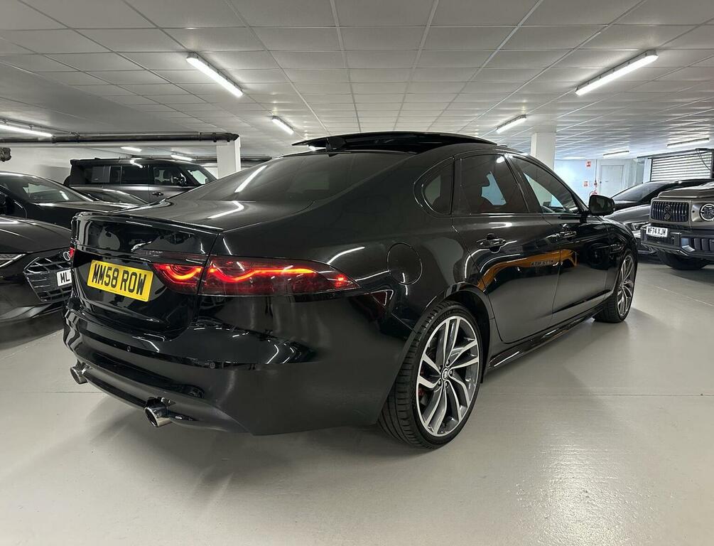 Jaguar XF 3.0 V6 S Euro 6 Ss Black #2