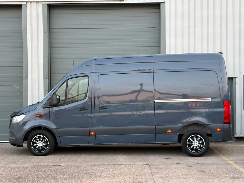 Mercedes-Benz Sprinter 3.5T H2 Progressive Van White #7