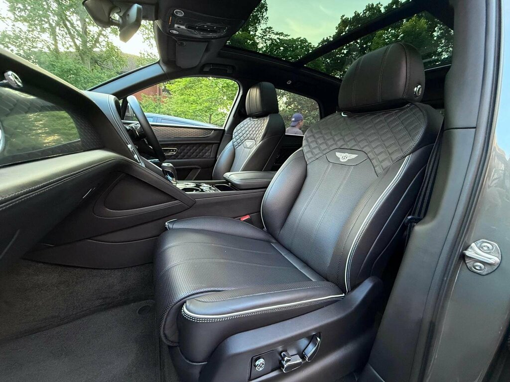 Bentley Bentayga 4.0 V8 S Mulliner Driving Spec Silver #32