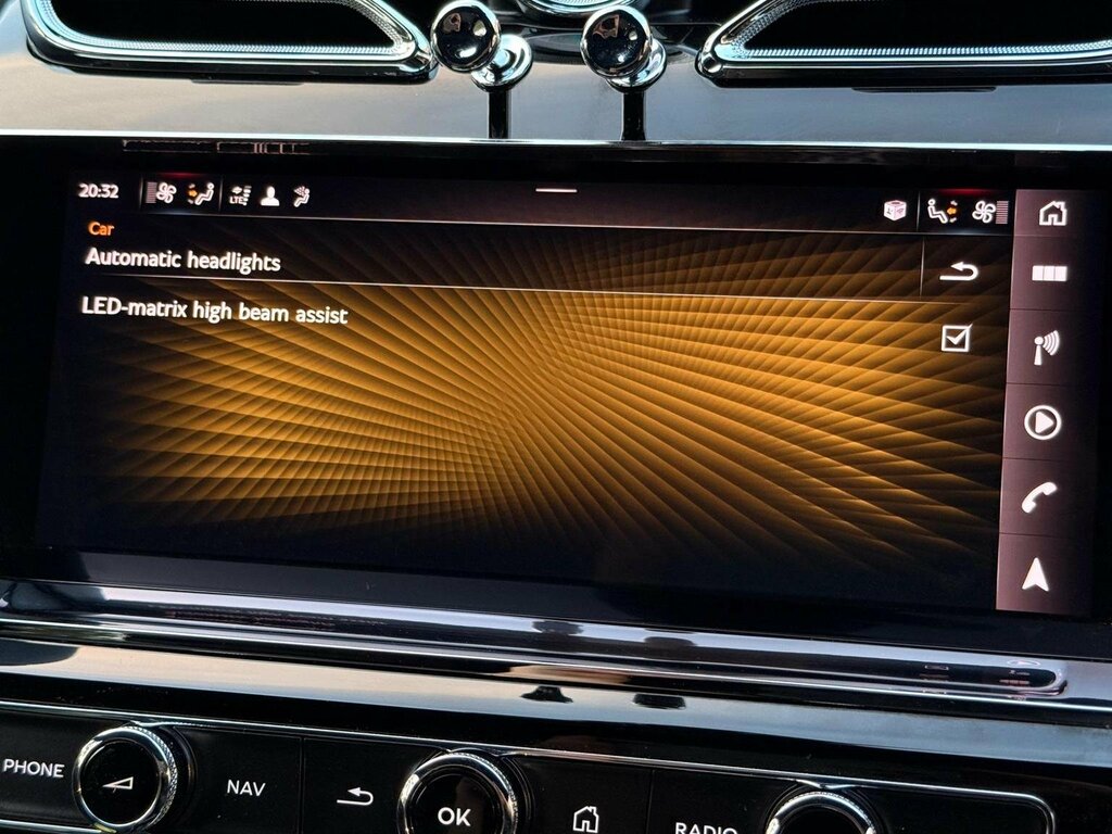 Bentley Bentayga 4.0 V8 S Mulliner Driving Spec Silver #86