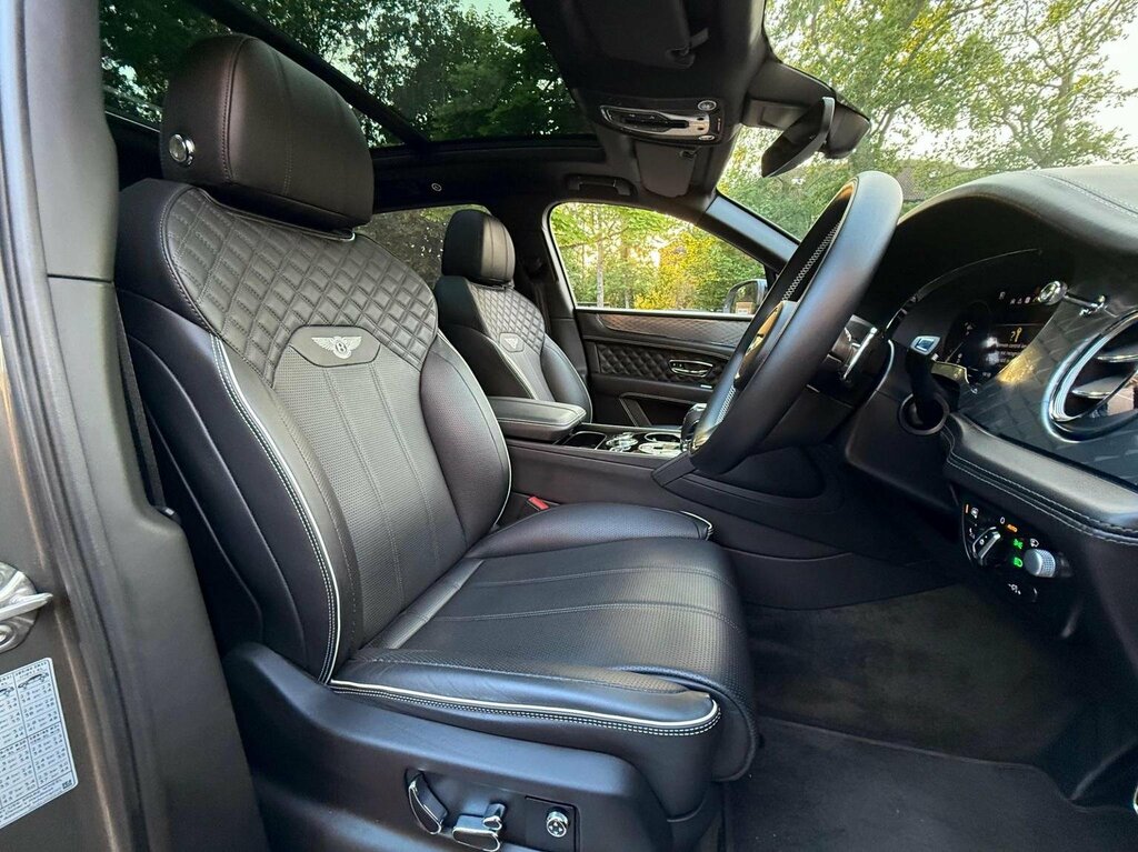 Bentley Bentayga 4.0 V8 S Mulliner Driving Spec Silver #28