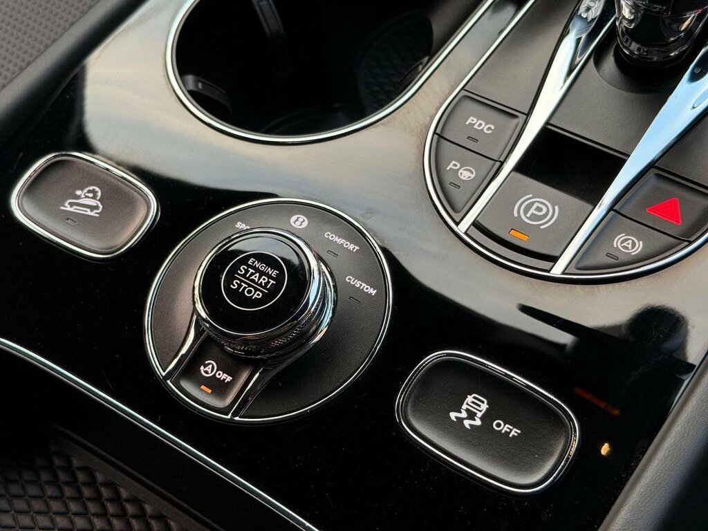 Bentley Bentayga 4.0 V8 S Mulliner Driving Spec Silver #69