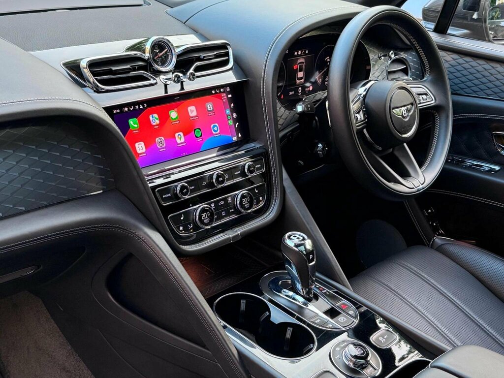 Bentley Bentayga 4.0 V8 S Mulliner Driving Spec Silver #91