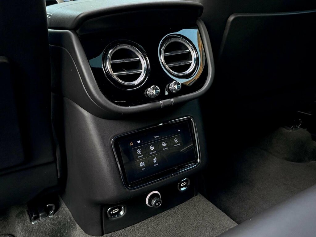 Bentley Bentayga 4.0 V8 S Mulliner Driving Spec Silver #43