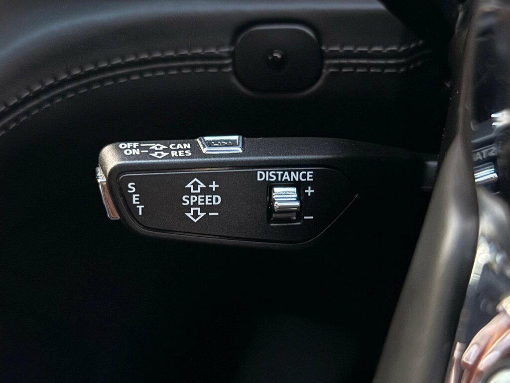 Bentley Bentayga 4.0 V8 S Mulliner Driving Spec Silver #54