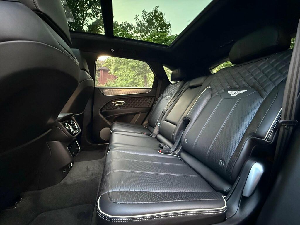 Bentley Bentayga 4.0 V8 S Mulliner Driving Spec Silver #38