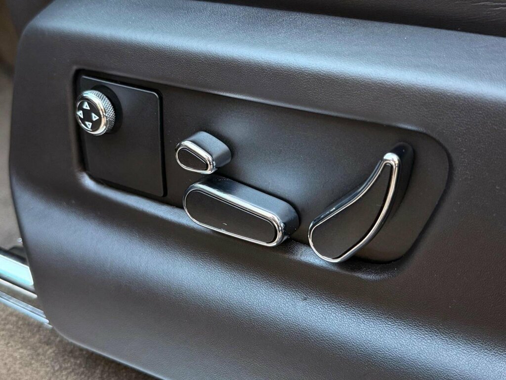 Bentley Bentayga 4.0 V8 S Mulliner Driving Spec Silver #34