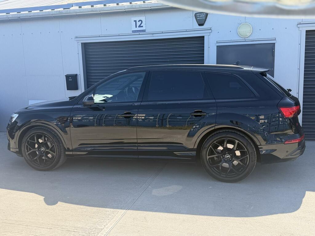 Audi Q7 Black Edition Black #3