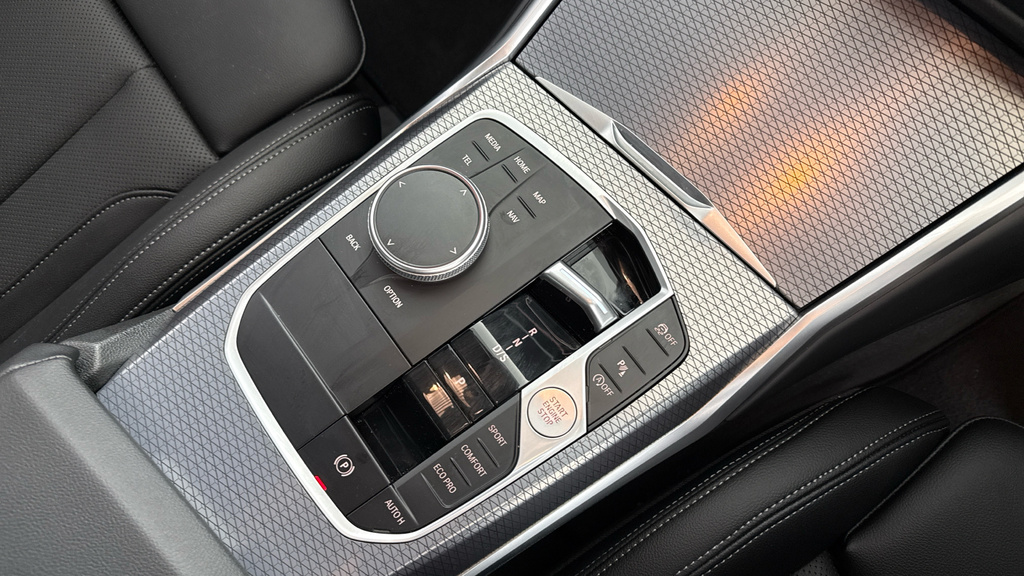 BMW 3 Series M340i Xdrive Touring Black #10