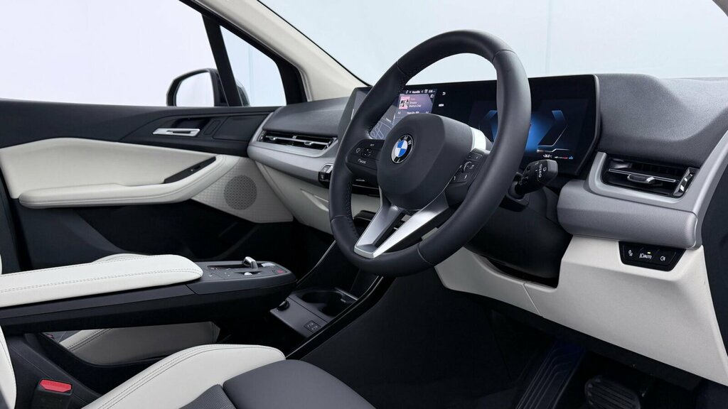BMW 2 Series Active Tourer 220I Sport Active Tourer Black #6