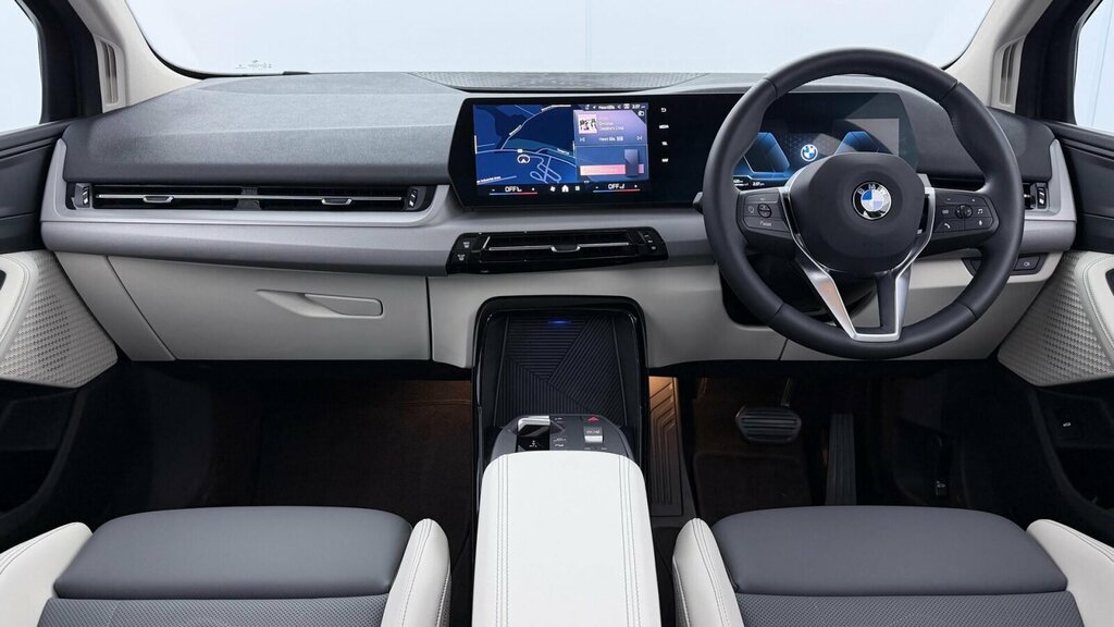 BMW 2 Series Active Tourer 220I Sport Active Tourer Black #4