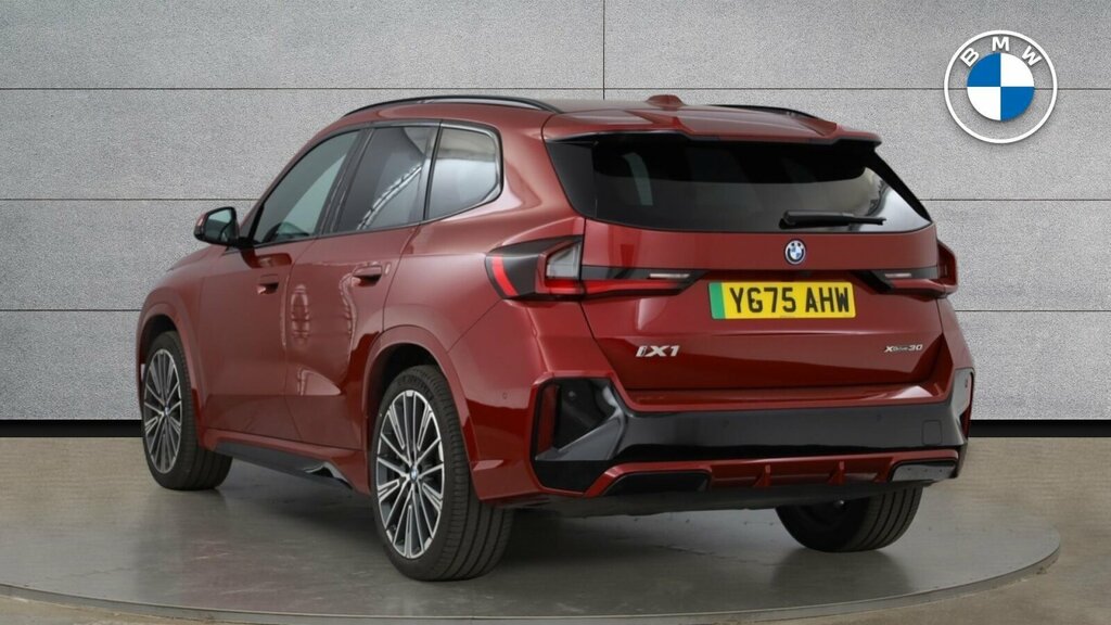 BMW iX1 Ix1 Xdrive30 M Sport Red #2