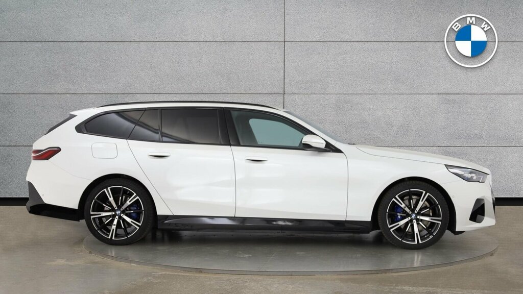 BMW 5 Series 530E M Sport Touring White #3