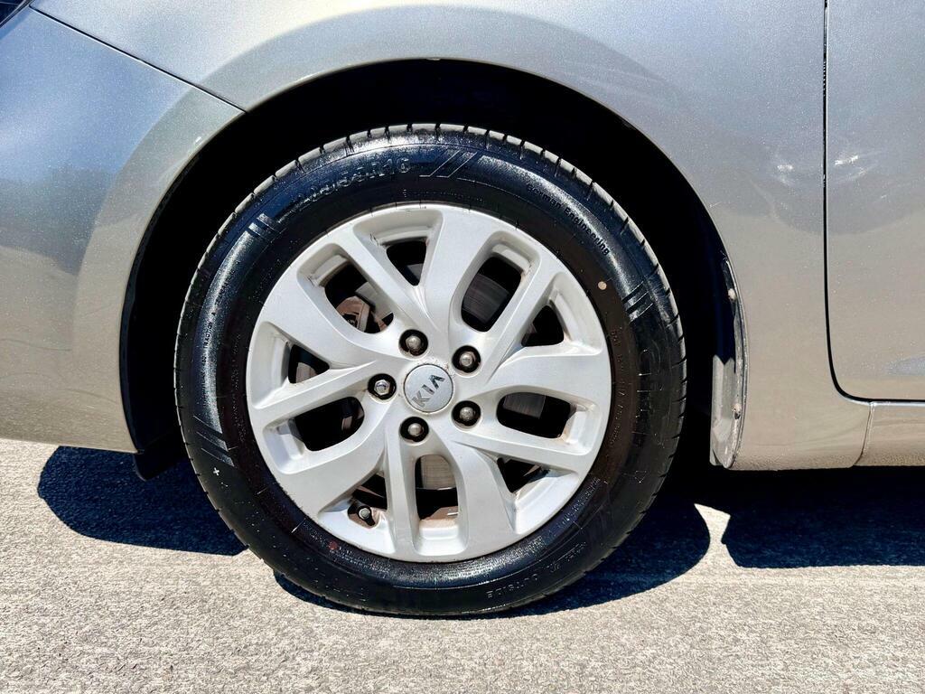 Kia Carens 1.6 Gdi 2 Euro 6 S S Silver #5