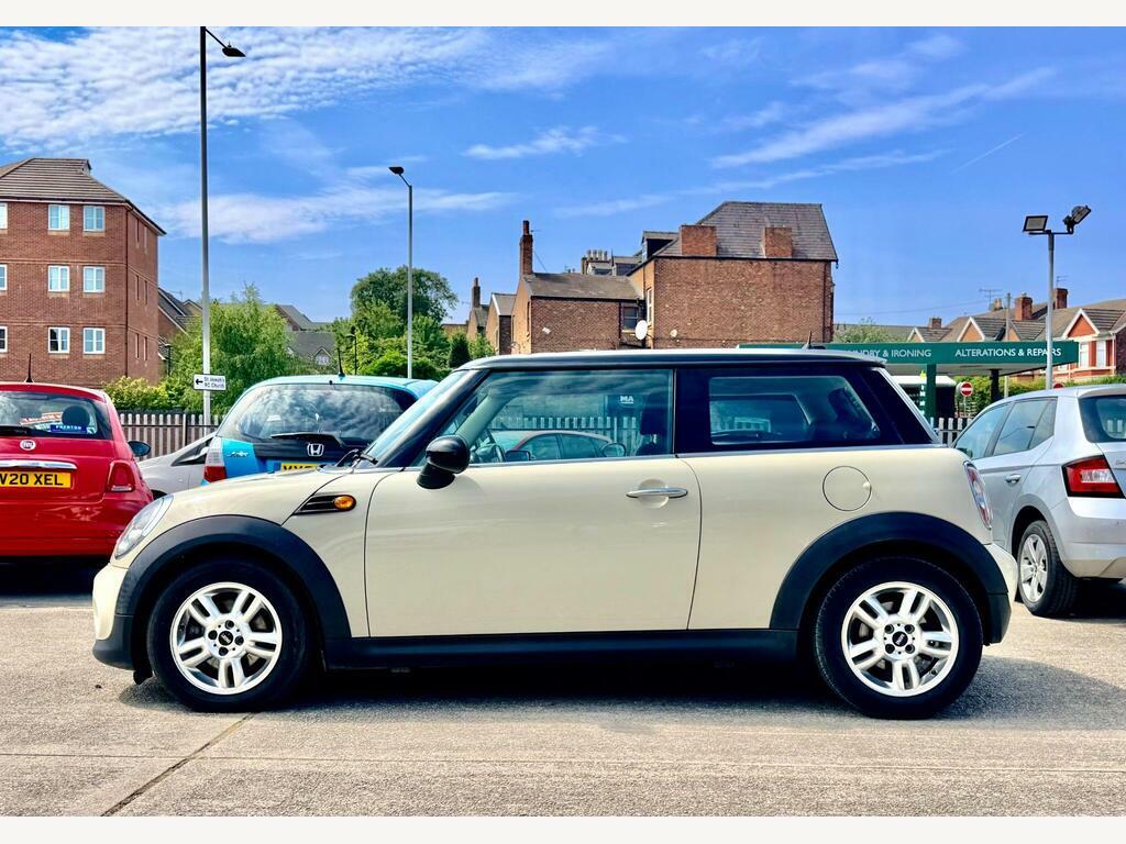 Mini Hatch 1.6 One D Euro 5 S S OFZ2256 White #2