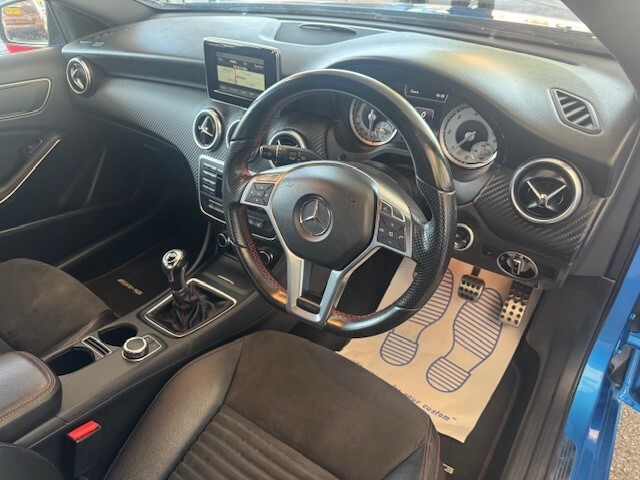 Mercedes-Benz A Class Cdi Blueefficiency Amg Sport  #5
