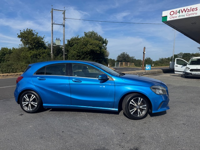 Mercedes-Benz A Class A200 Aclass 2.1 Td Se Executive 5R  #4