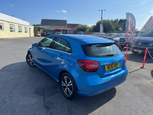 Mercedes-Benz A Class A200 Aclass 2.1 Td Se Executive 5R  #2